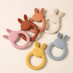 Imagem do Bebê silicone dentição anel, coelho dos desenhos animados, roedor, comestível, acessórios diy, brinquedos molares, chocalho, 1pc