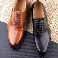 Calçado artesanal do homem de negócios, sapato vestido de couro elegante, terno do escritório do partido jogos, calçado confortável - loja online