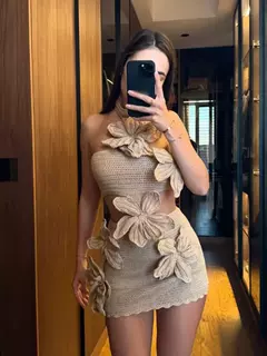 Flor 3D feminina escava mini vestido de malha, sem mangas, vestidos sem encosto, vestidos de festa chique na praia, moda sexy, verão, 2024 na internet