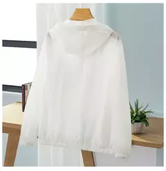 Mulheres Jaqueta Impermeável Jaquetas Blusão Feminino Com Capuz Verão Sunproof Windproof Casacos Mulheres Caminhadas Ao Ar Livre Fino Casaco A231