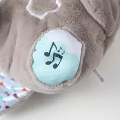 Baby Breath Bear Calmante Otter Plush Toy, Criança Calmante Música, Companheiro do sono, Som e Luz, Presentes de boneca - comprar online