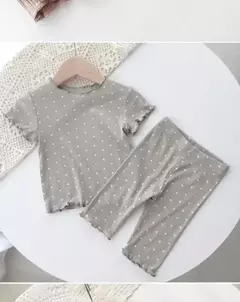 Imagem do Elegante feminino bebê verão fino chiffon pijama conjunto de 2 peças roupas para casa para crianças bolinhas design ar condicionado roupas