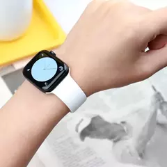 Pulseira de Silicone para Apple Watch, Pulseira Esportiva, iWatch Series 8, 7, 6 - comprar online