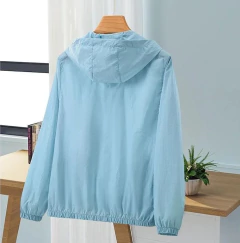 Casaco protetor solar com capuz feminino, roupa com protetor solar ao ar livre, à prova de ultravioleta, casaco fino respirável, curto corta-vento feminino, verão, novo, 2022 - comprar online