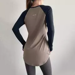 Roupas de manga comprida para mulheres, blusa Pilates, top esportivo, camisa de fitness, camiseta esportiva, roupas esportivas, 2024 - comprar online