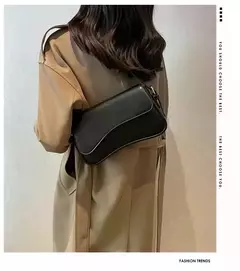 Bolsas crossbody de couro vintage para mulheres, aba pequena, bolsa axila, bolsas axilas e bolsas, designer feminina, 2024 - comprar online