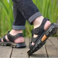 Sandálias de couro genuíno masculinas, sapatos de praia, chinelos de couro, antiderrapantes, sola grossa, ao ar livre, verão, novo, 2024 - comprar online