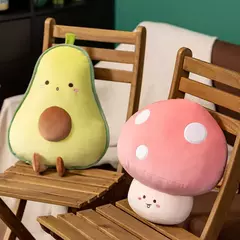 Imagem do Travesseiro de frutas recheadas para meninas brinquedo de pelúcia banana macia cogumelo dos desenhos animados, cenoura e abacate presente para meninas