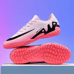 Imagem do Sapatos de futebol ultraleves longos dos homens, grampos respiráveis, botas de futebol indoor, tênis de treinamento, venda quente, novo, transporte da gota