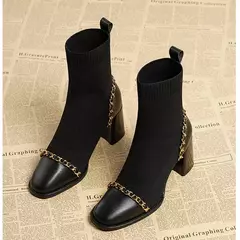 Botas de salto médio quadrado para mulheres, escorregar sapatos, monocromático, luxuoso, quente, barril curto, moda, venda quente, inverno, 2023
