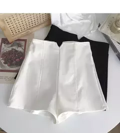 Imagem do Shorts de emagrecimento branco de cintura alta para mulheres, antiexposição, pequenos, líquidos, vermelhos, recuperadores de desgaste exterior, verão, novo, 2023
