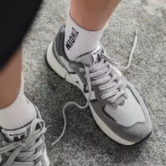 Tênis de corrida respirável masculino e feminino, tênis de casal, tênis de tabuleiro respirável, malha da moda, ao ar livre, alta qualidade, clássico, quatro estações na internet