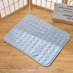 Ultimate legal pet cama almofada de seda gelo para cães gatos respirável verão tapete sono máximo conforto resfriamento cão gato esteira - comprar online