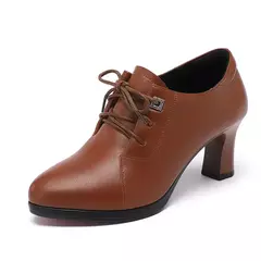 Botas de couro macio para mulheres, salto grosso, marrom clássico, com cordões - comprar online
