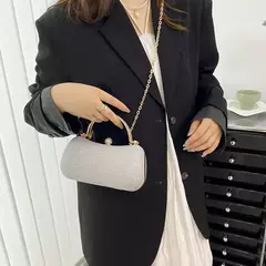 Pequena bolsa de ombro PVC para mulheres, bolsas crossbody, embreagem de viagem feminina, bolsa de luxo, festa, fofo, hit, 2023 - Wolf Magazine