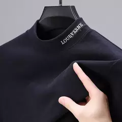Camiseta de veludo alemã de alto grau masculina, meia gola alta, manga comprida bordada, moda britânica, camisa de fundo quente, nova, outono, 2023 na internet
