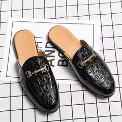 Imagem do Sapatos casuais meio arrasto para homens, mocassins da moda, deslizamento em apartamentos, marca de luxo, mocassins novos, tamanho grande 38-46, 2023