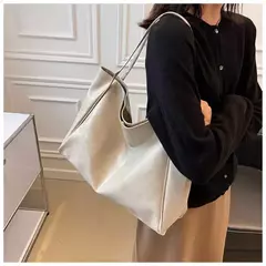 Imagem do Bolsa de ombro de couro PU de grande capacidade para mulheres, bolsa axilas, moda retrô, crossbody, casual, portátil