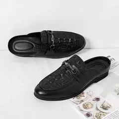 Mocassins de verão masculino, borla moda, chinelos respiráveis, mulas leves ao ar livre, meio sapato legal, sandálias de couro na internet
