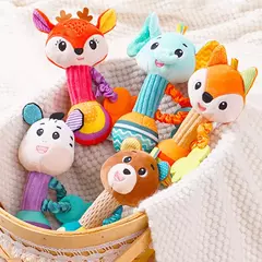 Chocalho de pelúcia macia Hand Grip Baby Toys Shaker Crinkle Squeaky Sensorial Acessórios de viagem para criança, Presentes - comprar online