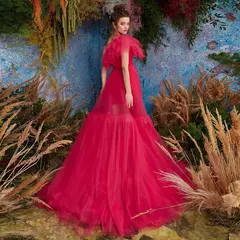 Vestido de baile com trem longo destacável, Vestido de formatura sexy, Vestidos de festa românticos, Vestido formal de noite baixa - Wolf Magazine