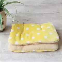 Flanela pet esteira cama do cão gato engrossar tapete de dormir cobertor do cão para filhote de cachorro gatinho cama para cães pequenos grandes suprimentos para animais de estimação