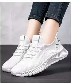 Imagem do Sapatos esportivos respiráveis para mulheres, tênis casuais, mocassins com renda, malha de malha, moda feminina, marca designer, 2024