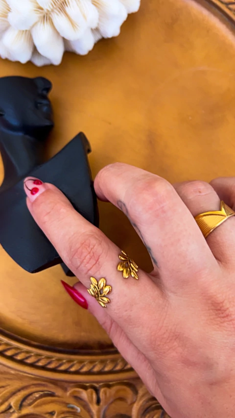 Anel Folha Antiga - Aço Inoxidável Gold - comprar online