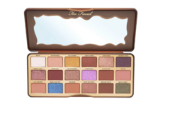 BETTER THAN CHOCOLATE EYESHADOW PALETTE en internet
