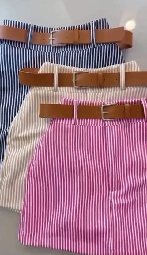 Short Saia Listrado
