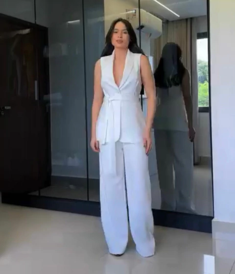 Conjunto Calça/ Colete / Acompanha faixa