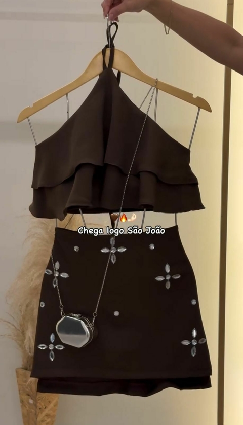 Conjunto Top Babados \ Saia com Pedrarias