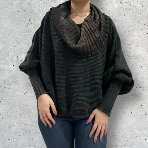 Blusa com Gola e Modelável - Coleção Outono/Inverno
