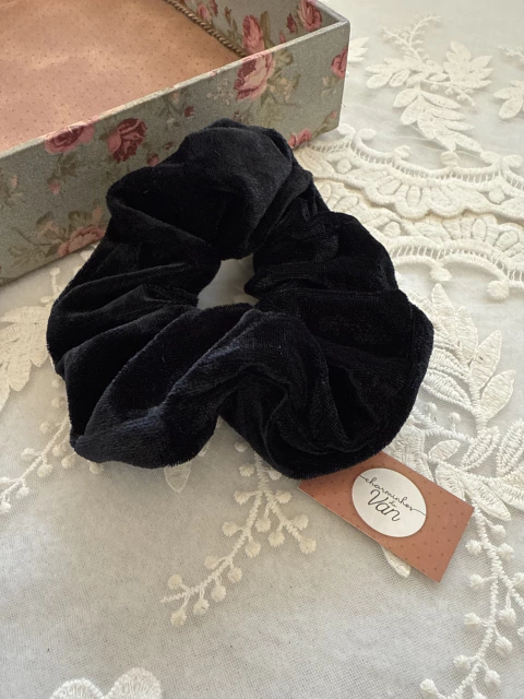 Scrunchie Fru-Fru Veludo