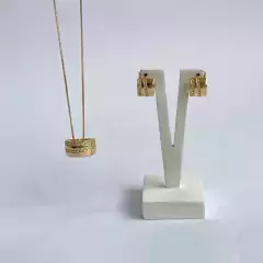 Conjunto Argolinha e Pingente Liso com detalhes de Microzirconias