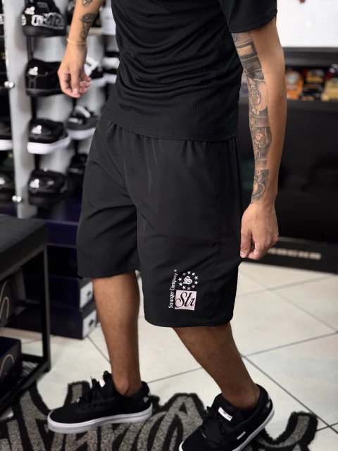 Bermuda Stranger Stars Preta - comprar online