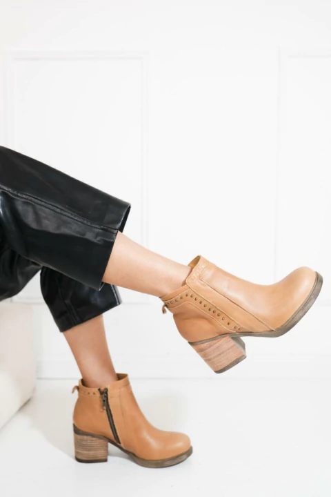 BOTA BONNIE SUELA - comprar online