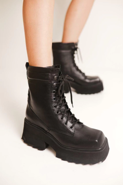 BORCEGO CAMILA NEGRO - comprar online