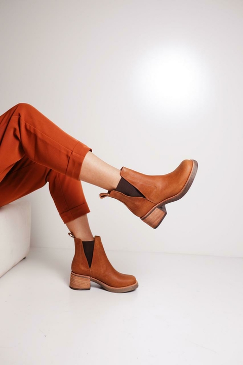 BOTA CATERIN SUELA