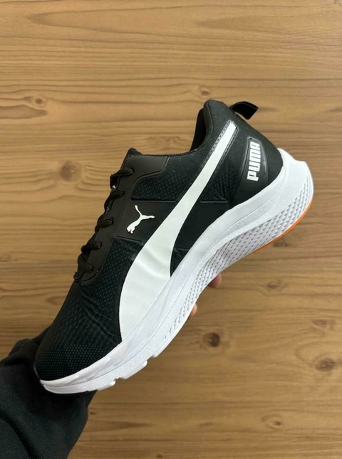 Tênis Puma Caminhada