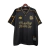 Camisa Santos Charlie Brown Jr. 2024/25 Umbro – vista frontal com design preto e detalhes dourados