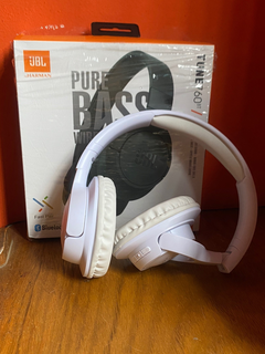 JBL TUNE 760BT