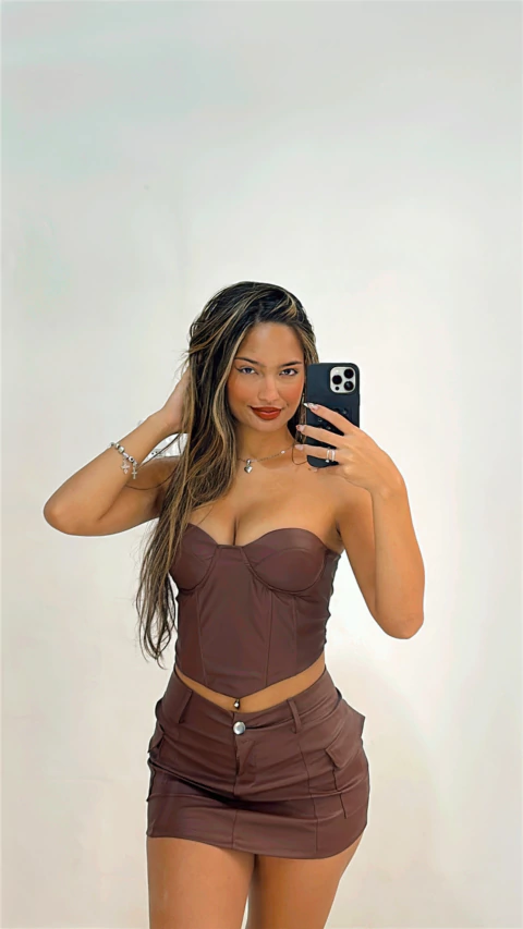 SAIA DE COURO MARROM CARGO