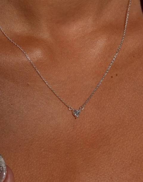 Colar Minimalista Com Pedra Moissanite De Coração Em Prata 925
