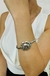 Pulseira Bracelete Designer Flor Banho de Ródio Branco - comprar online