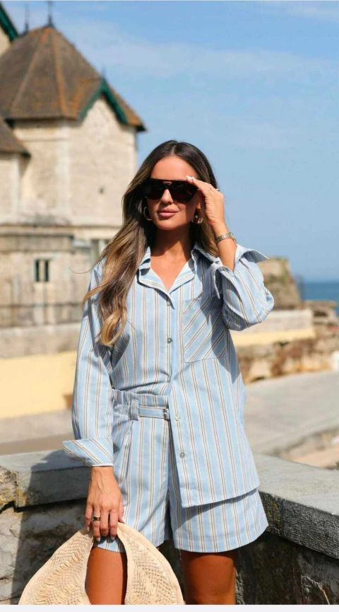 Camisa Comporta com Lenço