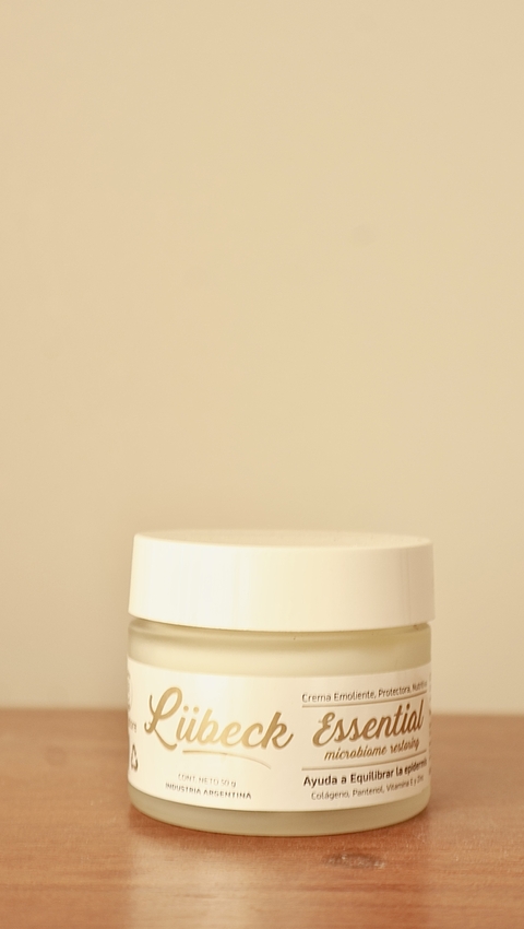 CREMA ESSENTIAL