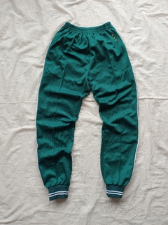 YOGGINS COREANO VERDE CON LETRAS AMARILLAS - comprar online