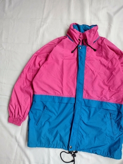 Campera Rompeviento Fucsia y Azul en internet