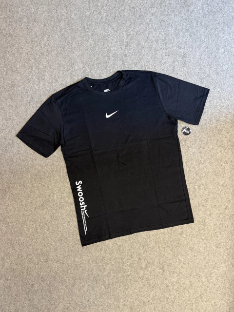 CAMISETA PREMIUM NK SWOOSH
